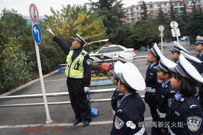 【火一动态】冬季小交警在行动