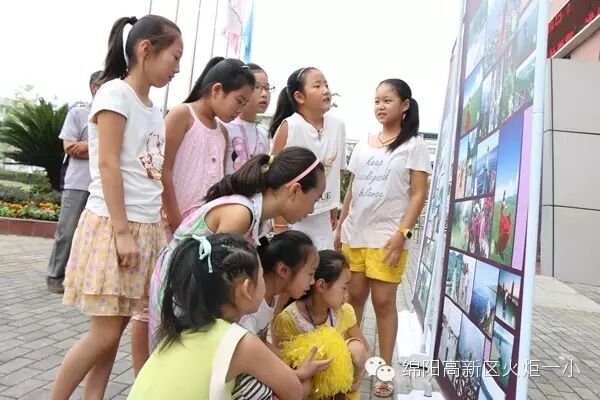 【火一动态】用快乐迎接每一张幸福的笑脸 ——开学报名工作顺利展开