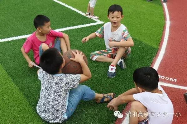 【火一动态】用快乐迎接每一张幸福的笑脸 ——开学报名工作顺利展开