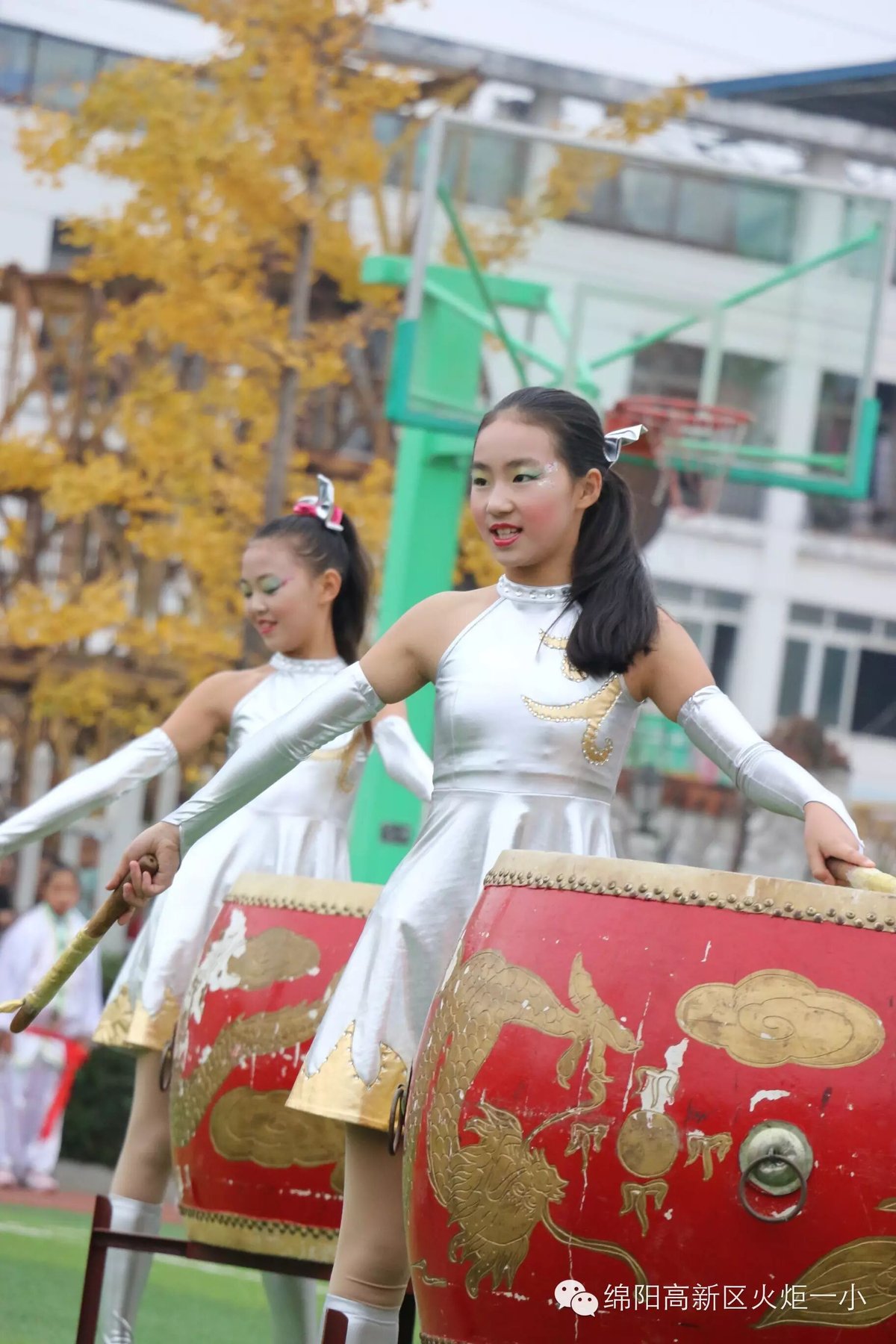 【体育节开幕式速递1】运动唤醒灵魂 比赛燃烧热血
