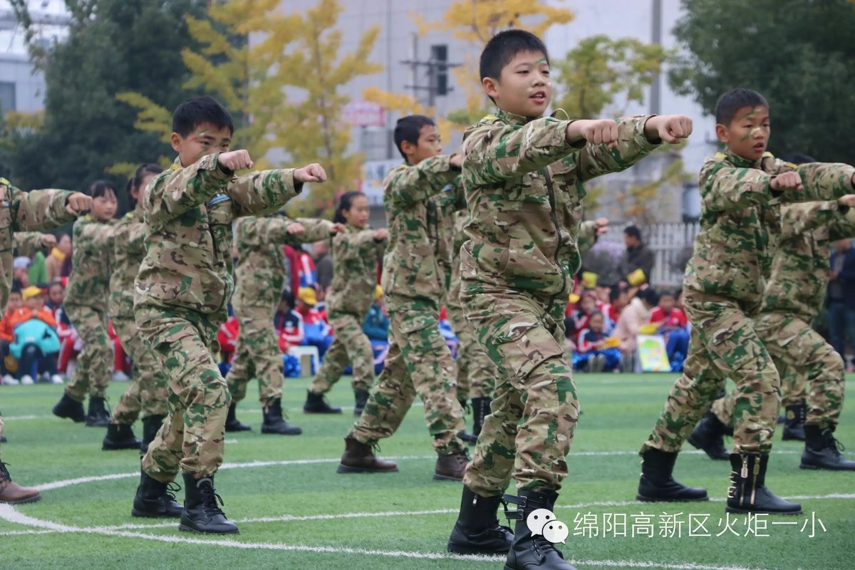 【体育节开幕式速递1】运动唤醒灵魂 比赛燃烧热血