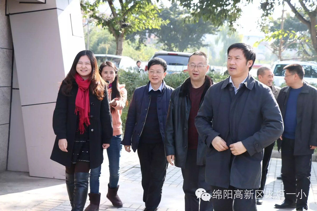 【火一动态】市委常委宣传部长张学民一行调研我校少年宫建设