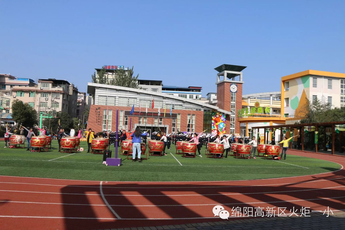 【火一动态】市委常委宣传部长张学民一行调研我校少年宫建设
