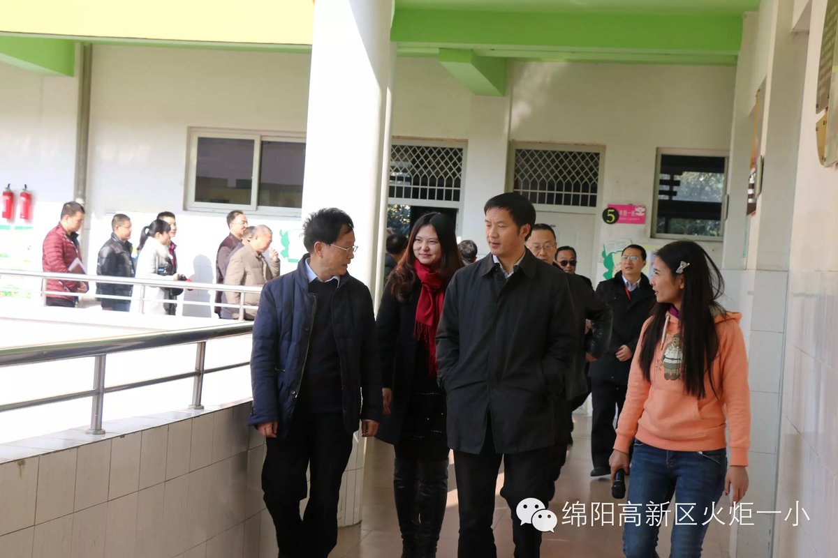 【火一动态】市委常委宣传部长张学民一行调研我校少年宫建设