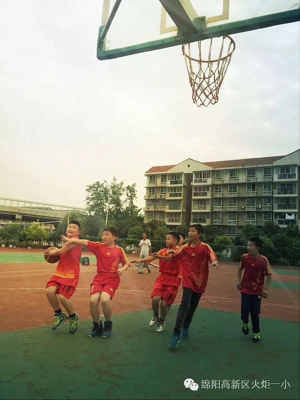 【火一动态】追风少年演绎热血篮球