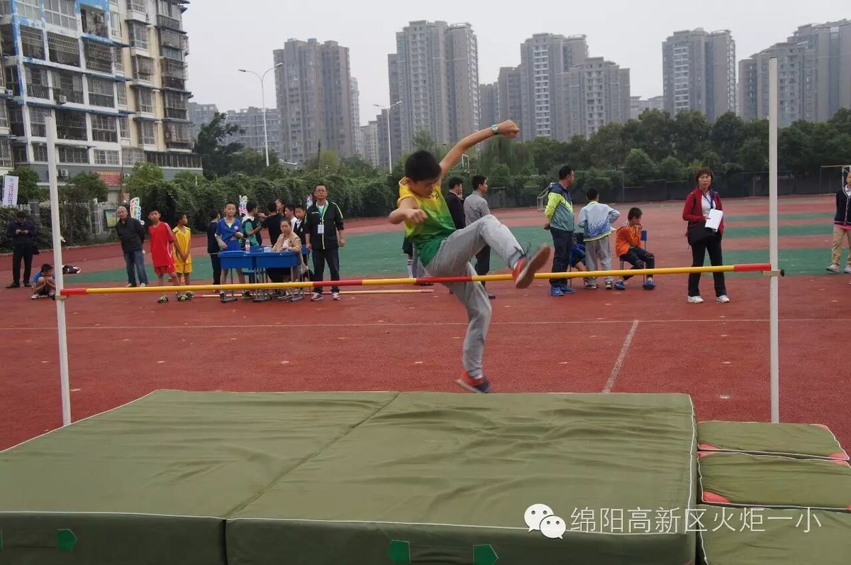 【火一动态】我校体育健儿在高新区第五届中小学生田径运动会上斩获佳绩