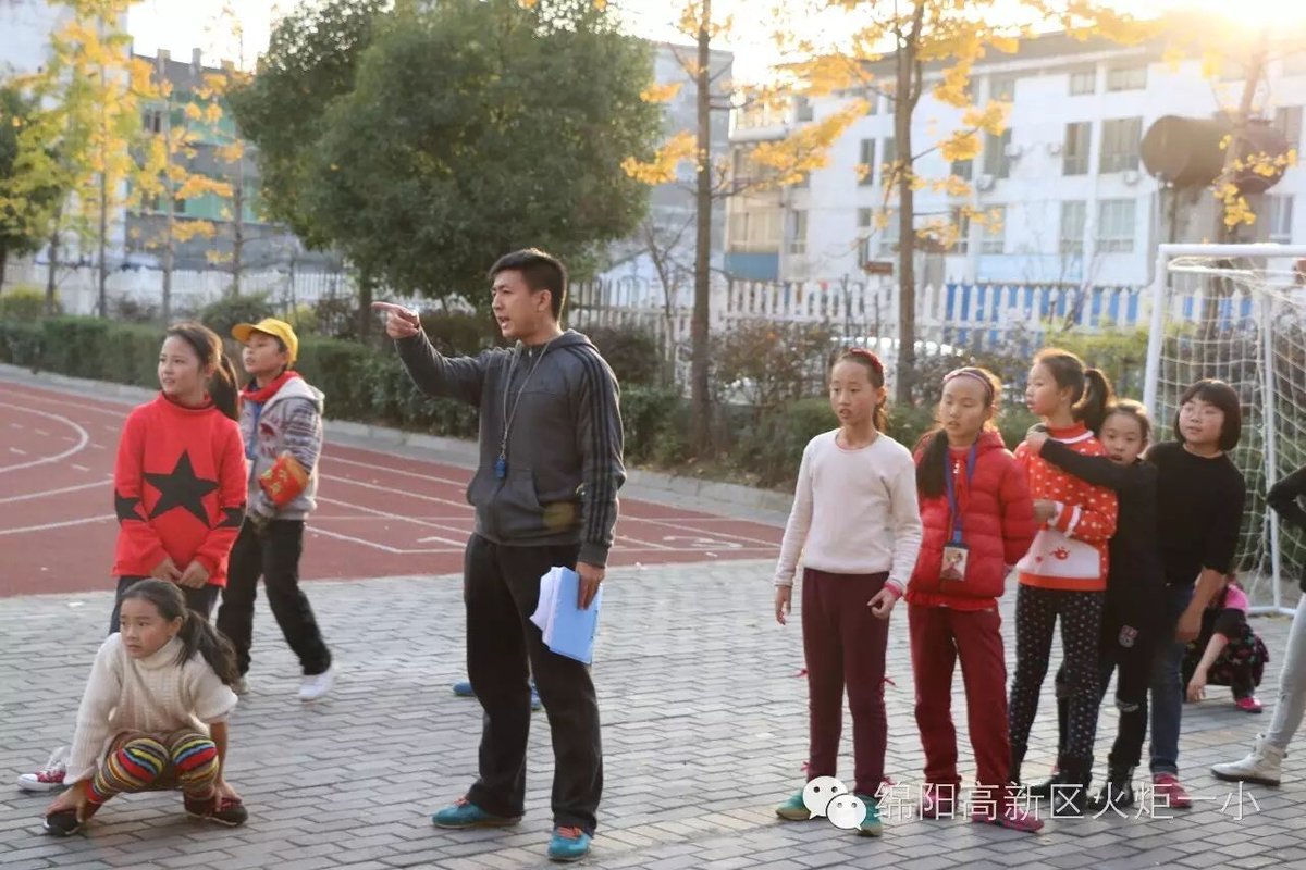 【火一动态】我校体育健儿在高新区第五届中小学生田径运动会上斩获佳绩