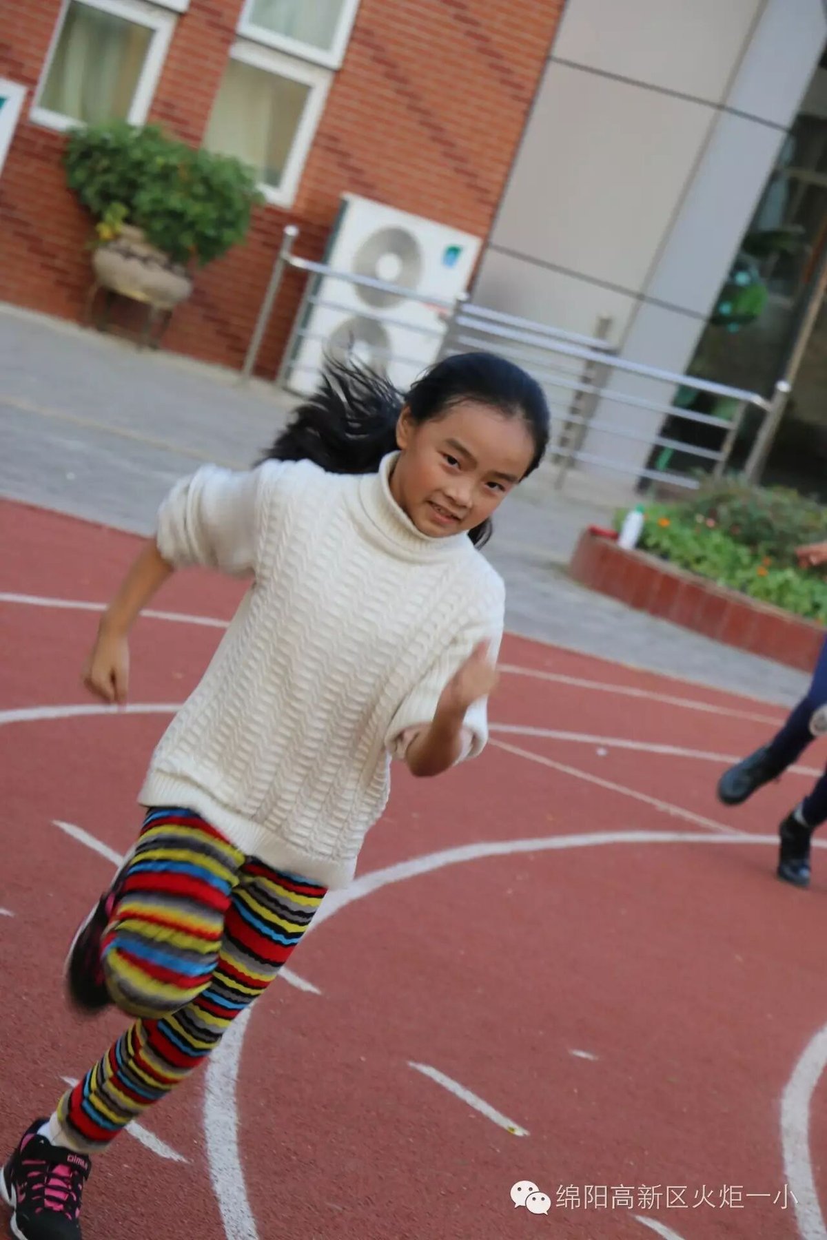 【火一动态】我校体育健儿在高新区第五届中小学生田径运动会上斩获佳绩