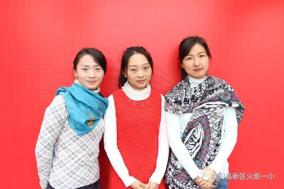 【火一动态】学科带头人引领教师学科专业成长