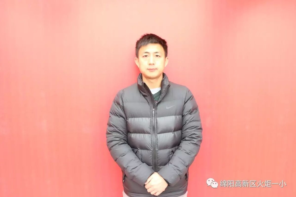 【火一动态】学科带头人引领教师学科专业成长