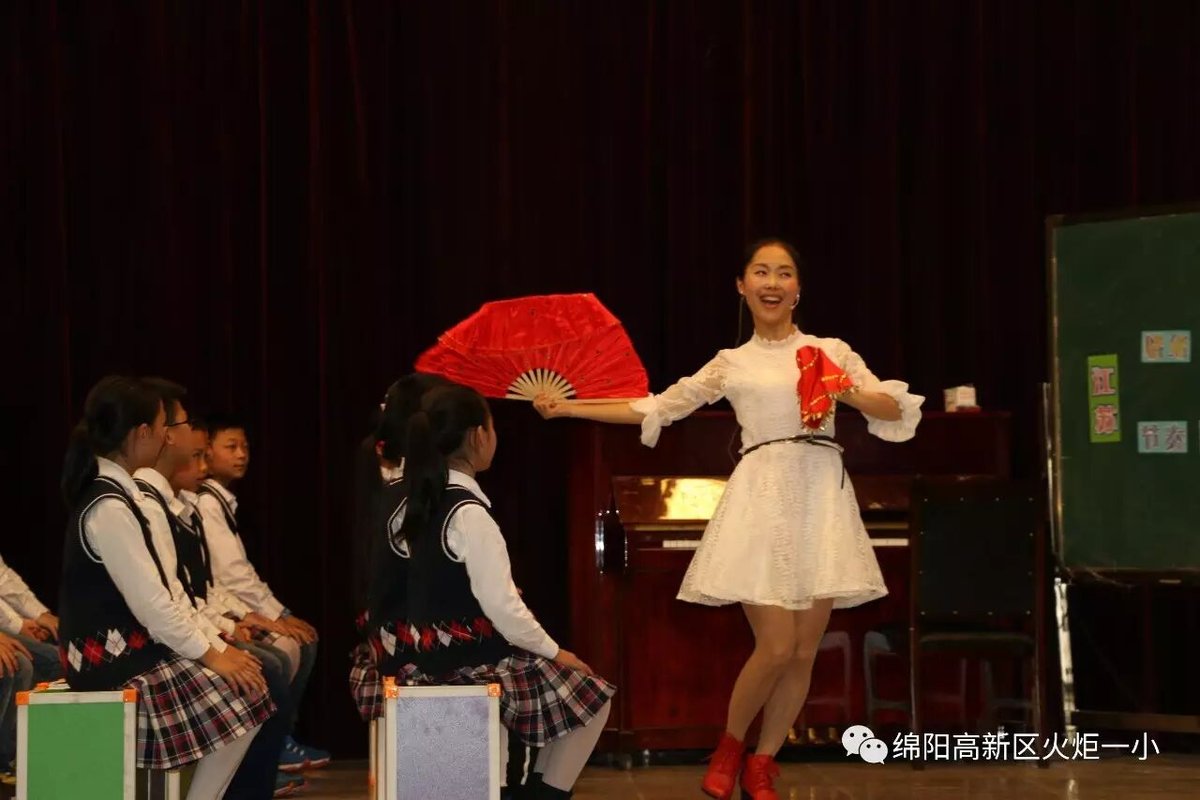 【火一动态】揭晓火炬一小2016十大校园新闻啦！