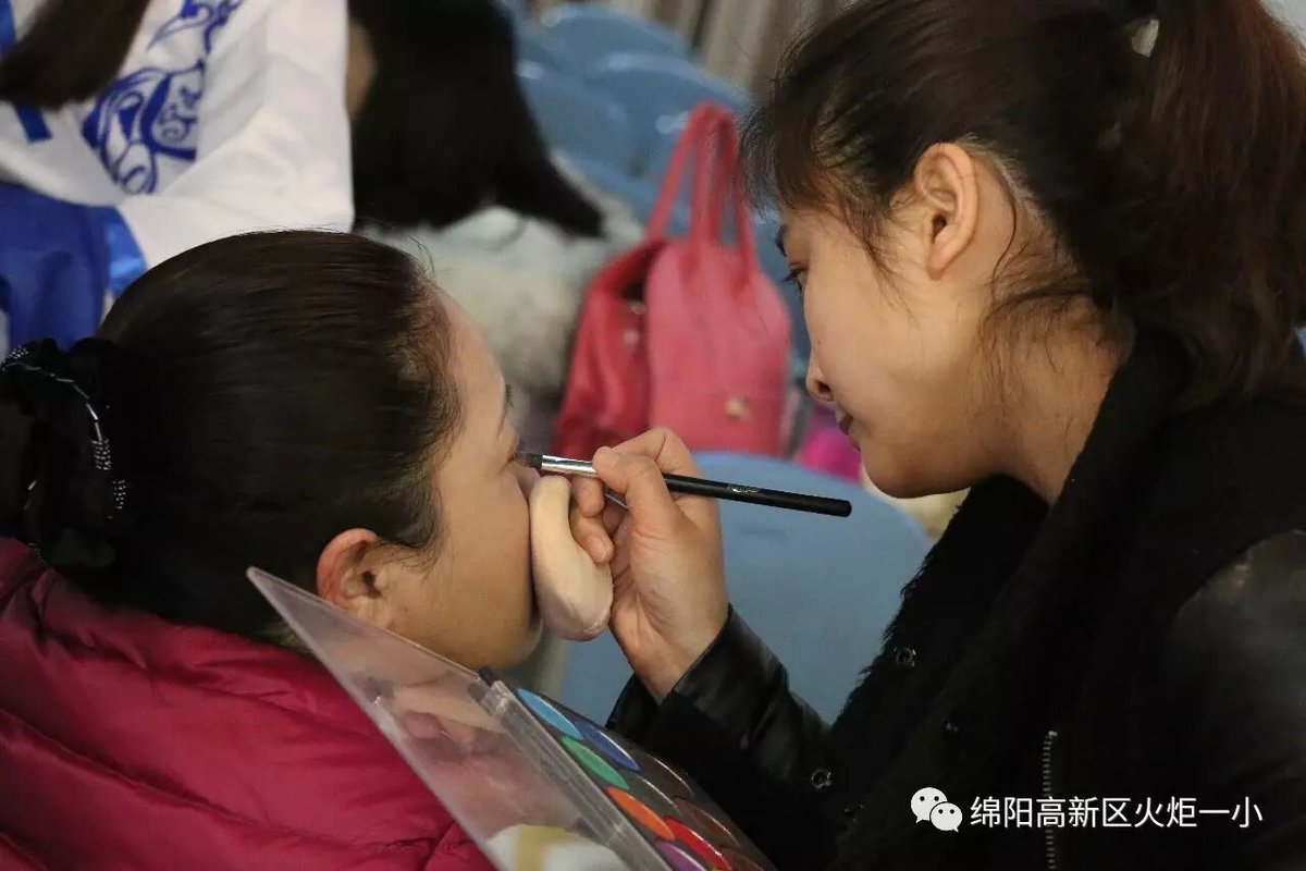 【三八节特辑】自由转换厅堂厨房，充当十足魅力女王