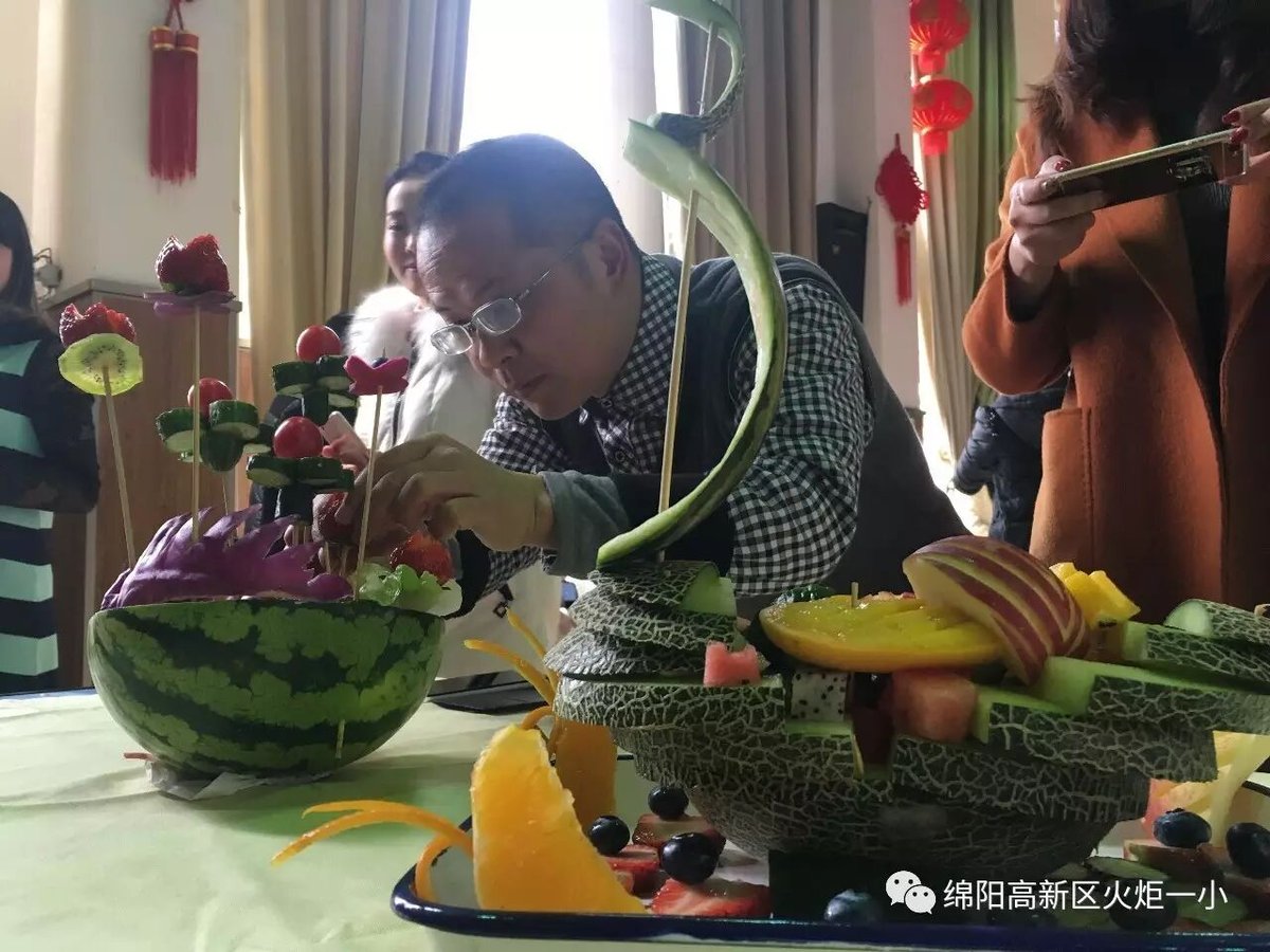 【三八节特辑】自由转换厅堂厨房，充当十足魅力女王