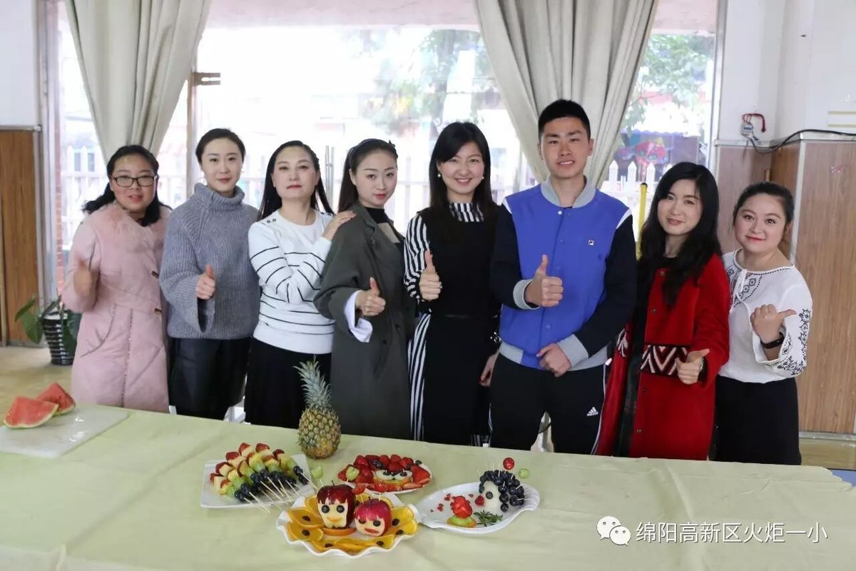 【三八节特辑】自由转换厅堂厨房，充当十足魅力女王