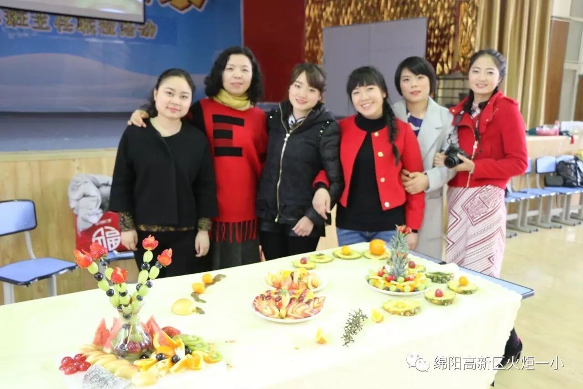 【三八节特辑】自由转换厅堂厨房，充当十足魅力女王