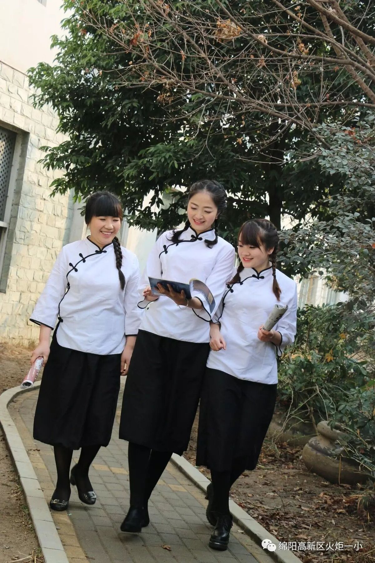 【班主任主题印象辑3】从三月里款款走来的女子