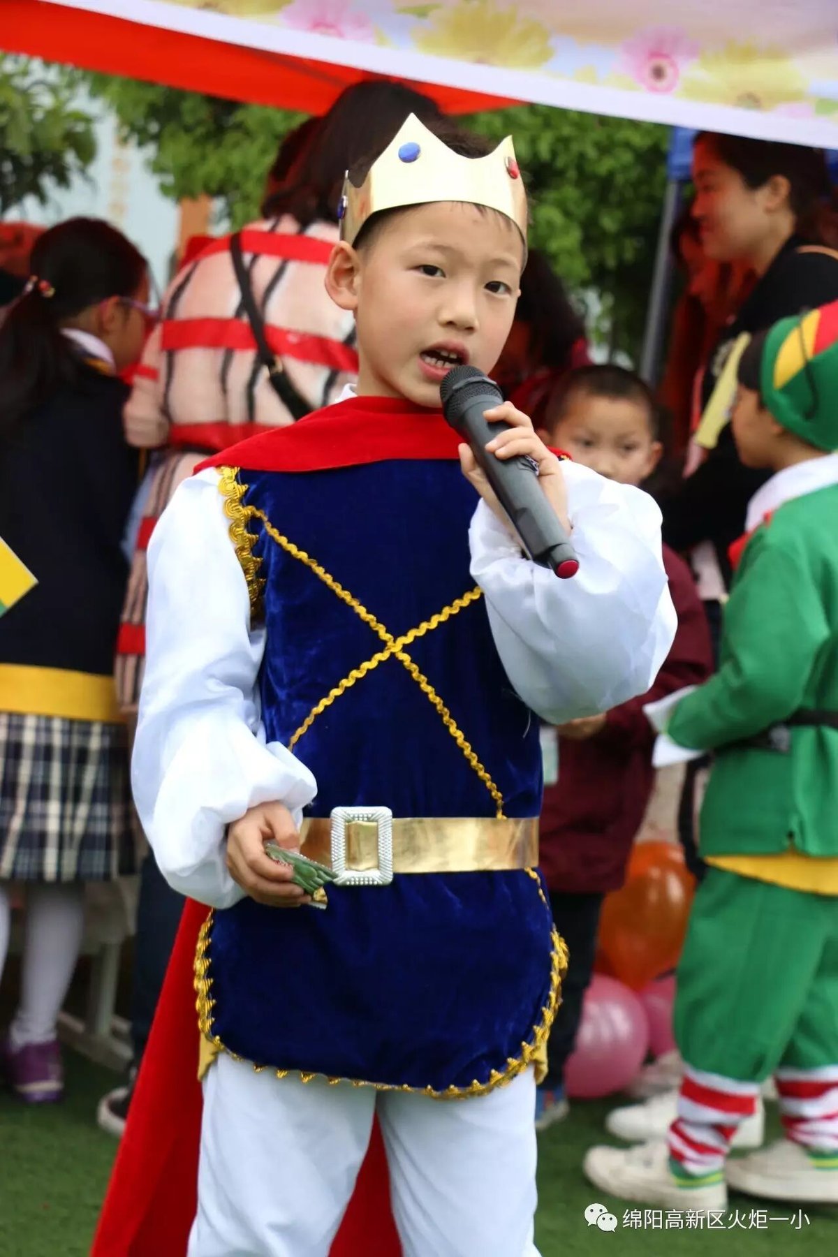 【读书节速递1】火炬一小第四届跳蚤书市