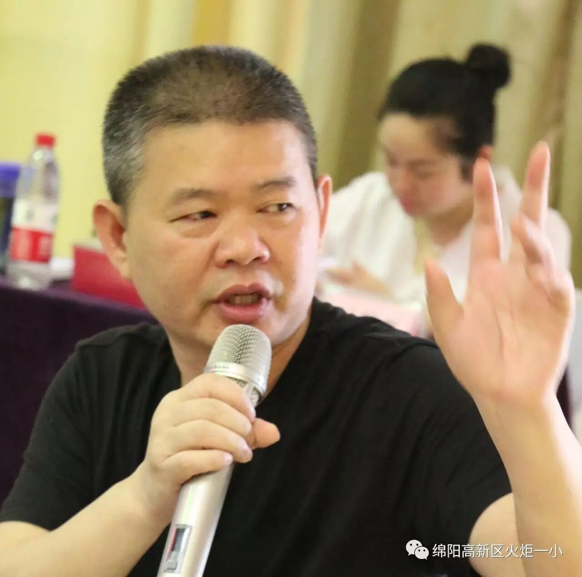 【喜讯】 我校田峻宇同学荣获高新区学生演讲比赛第一名