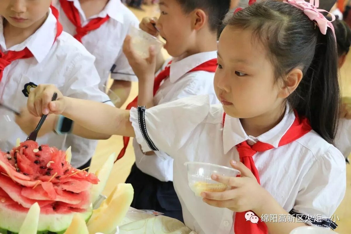 【六一系列活动三】“包”罗万象，秀出童年的味道