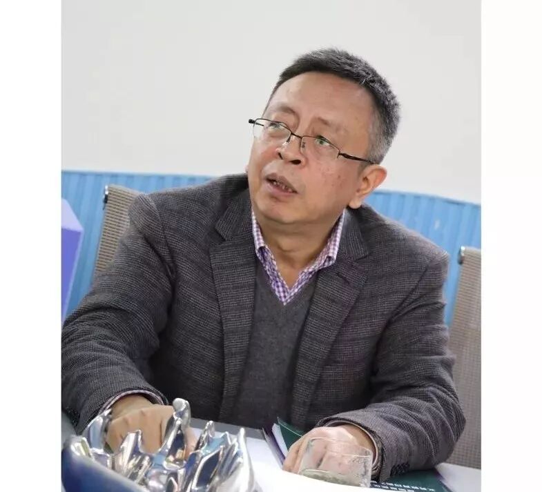 【火一动态】市区两级对我校义务教育均衡发展工作市级复检迎检准备进行指导
