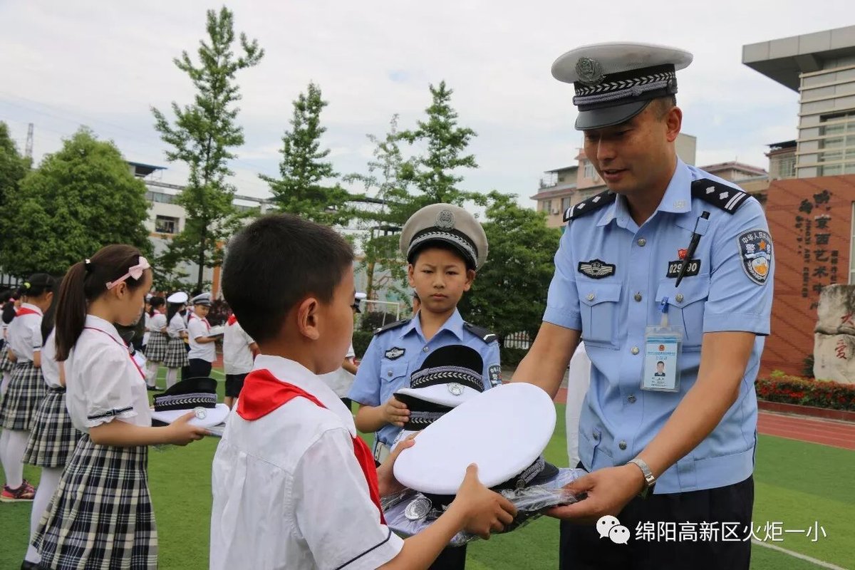 【火一动态】揭晓火炬一小2017年度校园十大新闻啦!