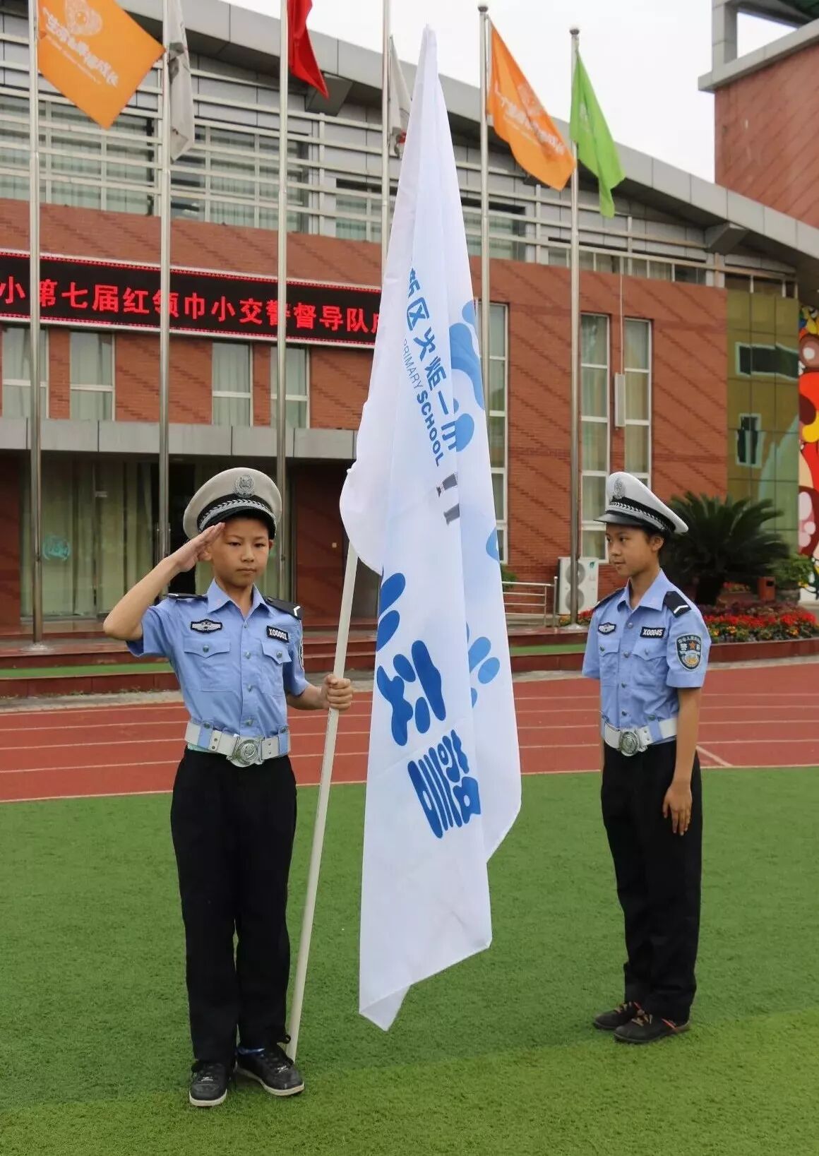 【火一动态】揭晓火炬一小2017年度校园十大新闻啦!
