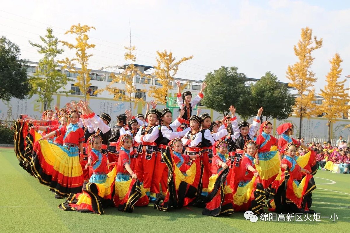 【火一动态】揭晓火炬一小2017年度校园十大新闻啦!