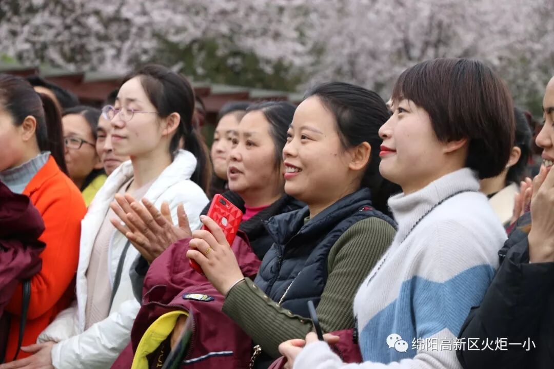 【火一动态】2018年春开学典礼 暨第八届“教师之星”、“学生小明星”颁奖典礼