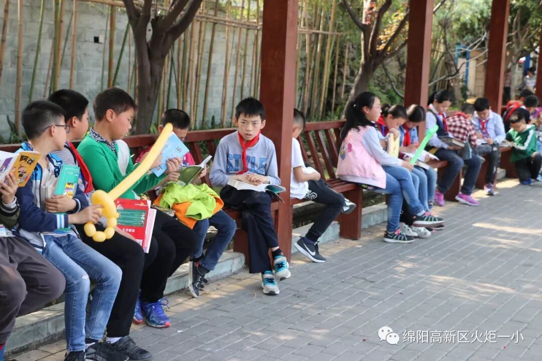 【火一读书节】逛不完的书市,淘不完的精彩