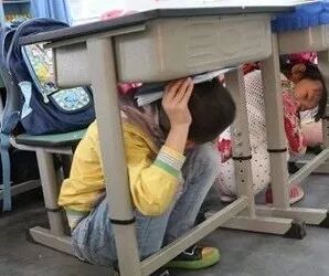 【火一动态】防震疏散演练  为生命增强“免疫力”