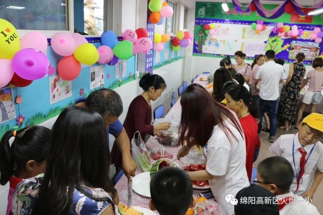 【火一六一特辑1】幸福滋味  丝丝入“口”--六一冷餐会之“春卷节”