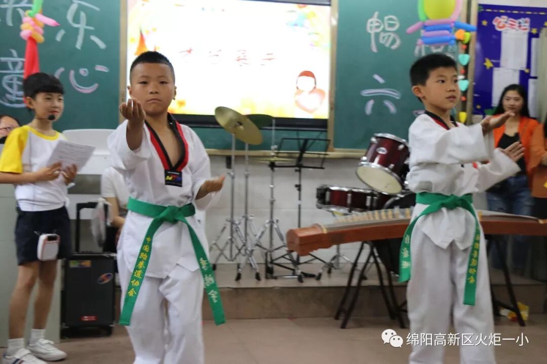 【火一六一特辑1】幸福滋味  丝丝入“口”--六一冷餐会之“春卷节”