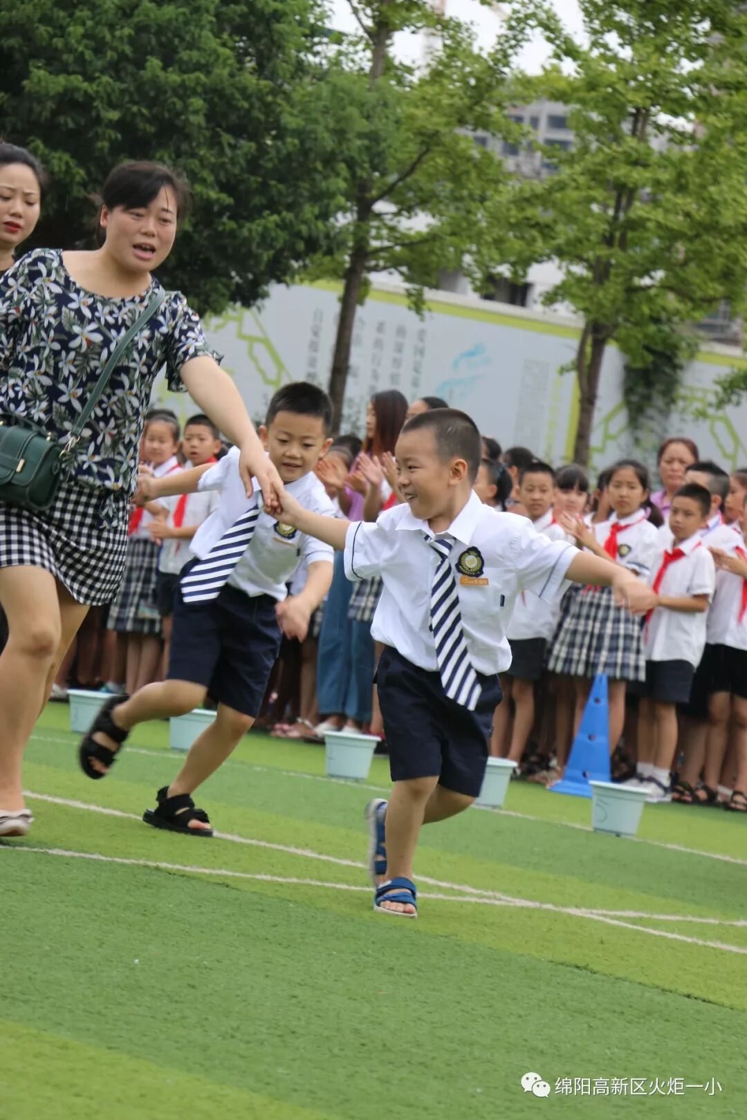 【火一开学季4】幸福同行,点亮梦想——火炬一小2018年秋开学典礼