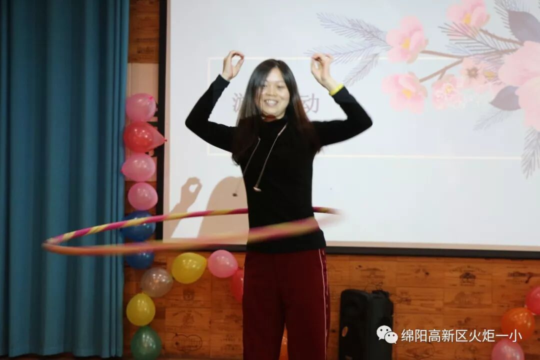 【火一动态】 肆意青春  我们在路上---火炬一小及月社2周年庆典