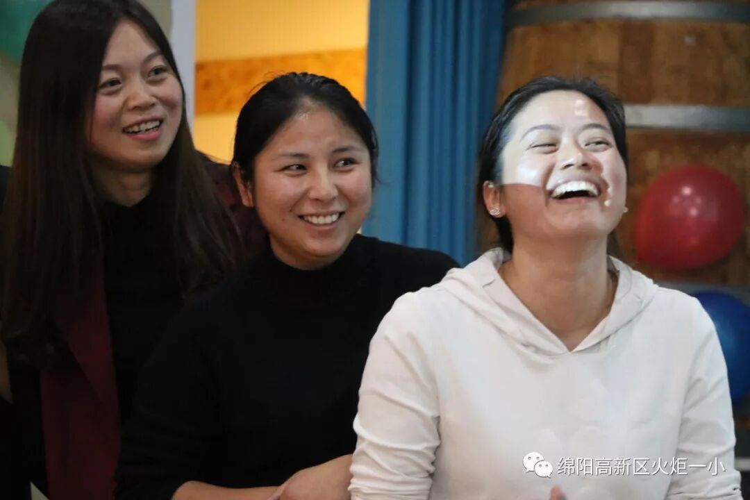 【火一动态】 肆意青春  我们在路上---火炬一小及月社2周年庆典
