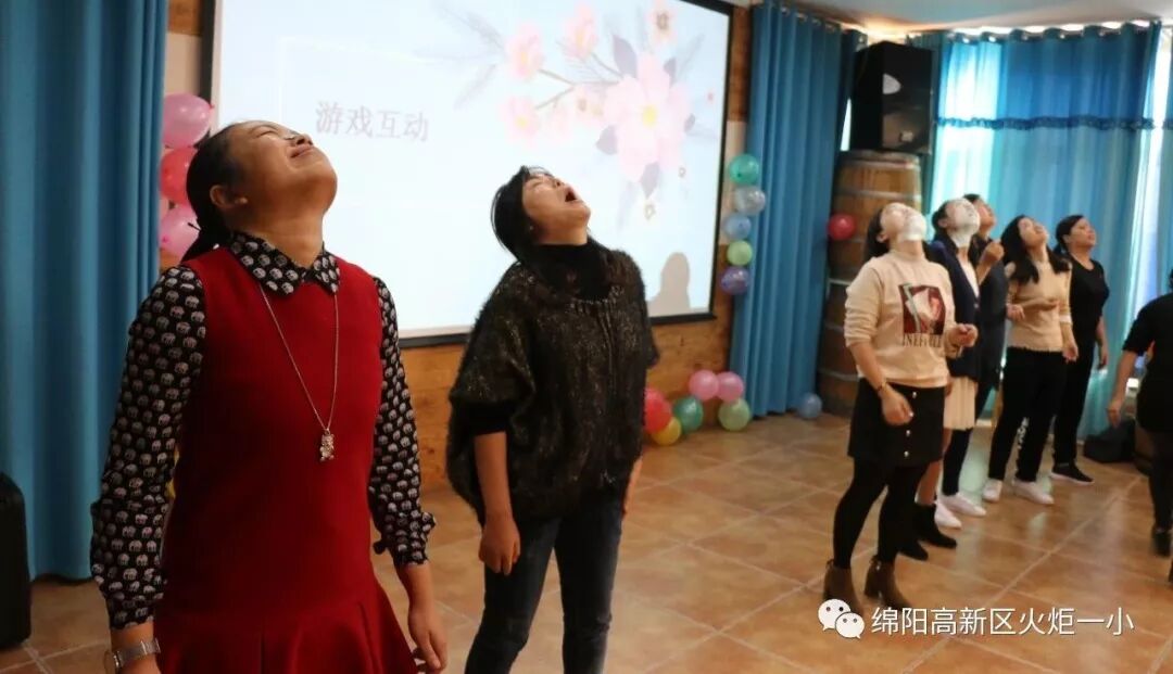 【火一动态】 肆意青春  我们在路上---火炬一小及月社2周年庆典