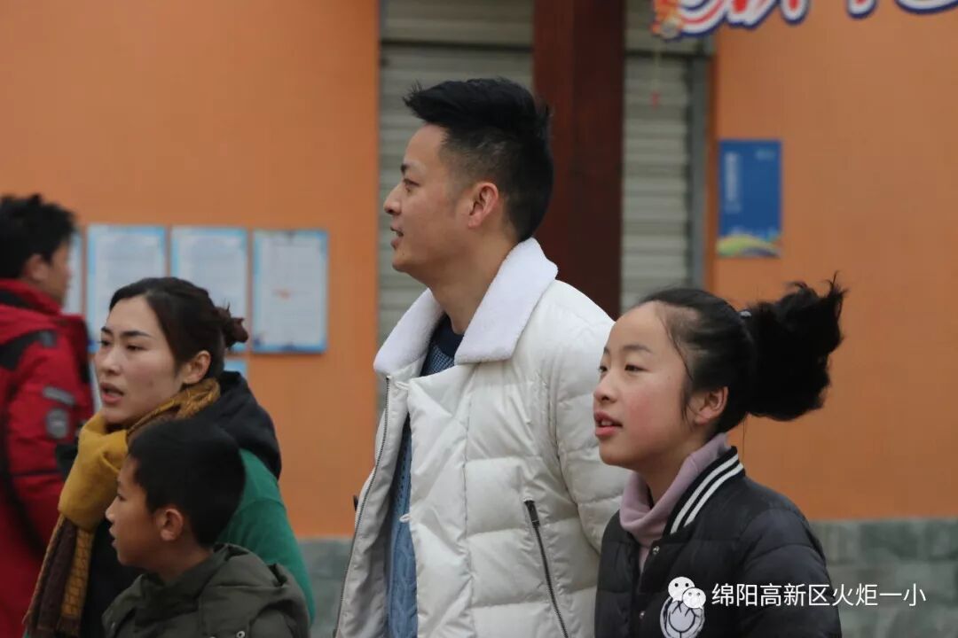 【火一开学日】2019年春开学典礼暨第九届“教师之星”“学生小明星”颁奖典礼