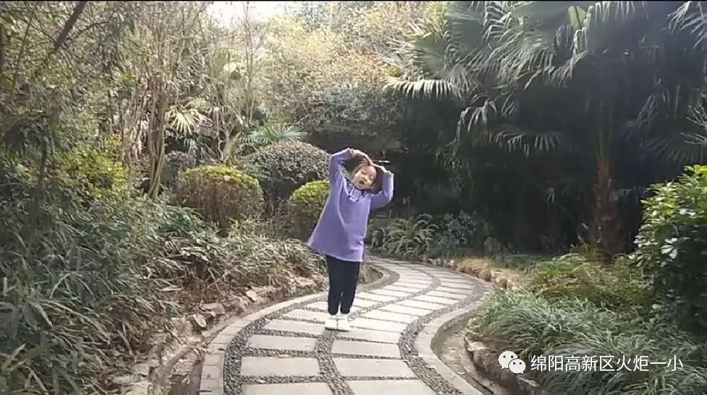 【火一班主任节】“特别的爱给特别的您” 一二年级实践活动展播