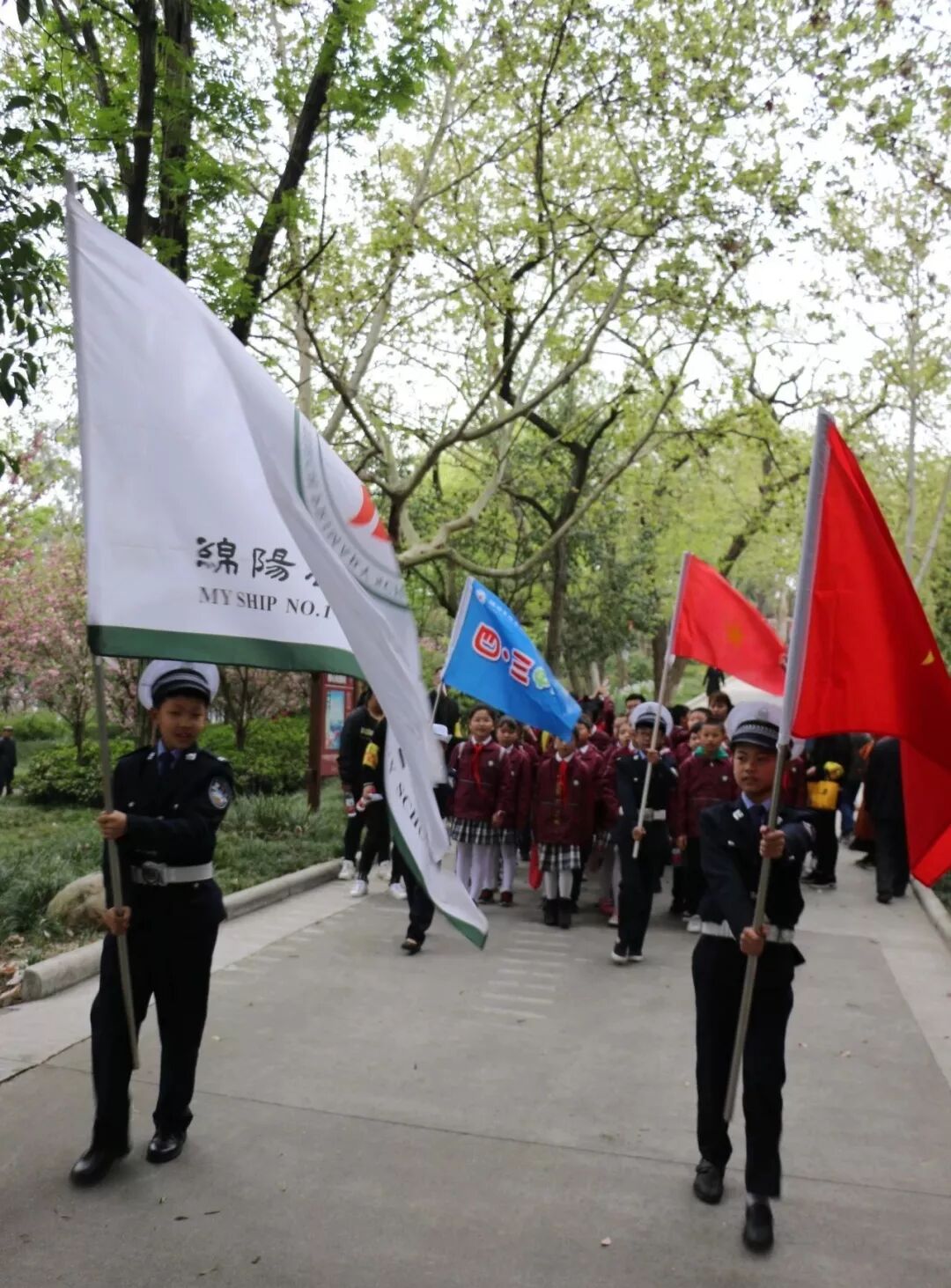 【火一动态】火炬一小2019年清明祭英烈活动