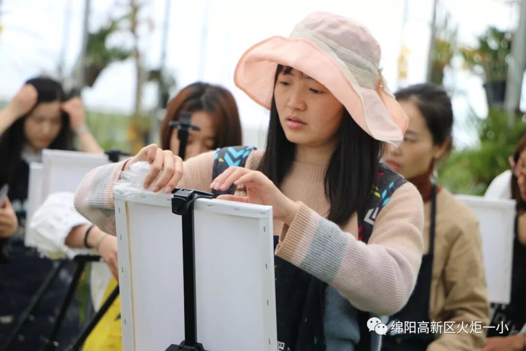 【火一动态】绘兰之雅  结兰之交 ——及月社户外绘画活动