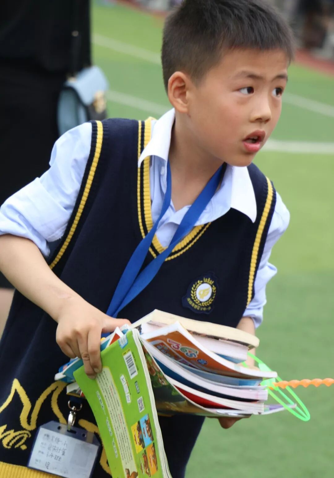 【火一读书节】跳蚤书市淘快乐，幸福一小飘书香   ——第六届跳蚤书市