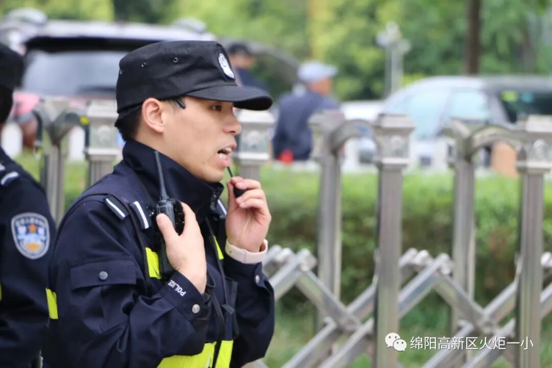 【火一动态】安全校园 幸福成长——特巡警七大队校园安全知识走进火炬一小