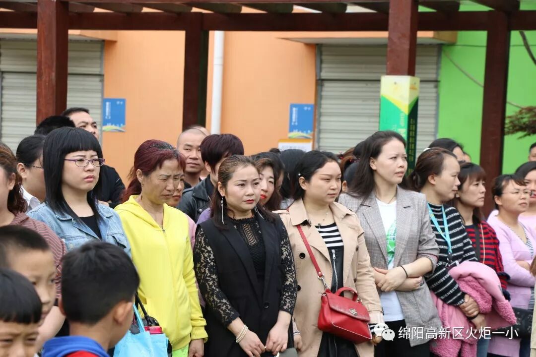 【火一动态】安全校园 幸福成长——特巡警七大队校园安全知识走进火炬一小
