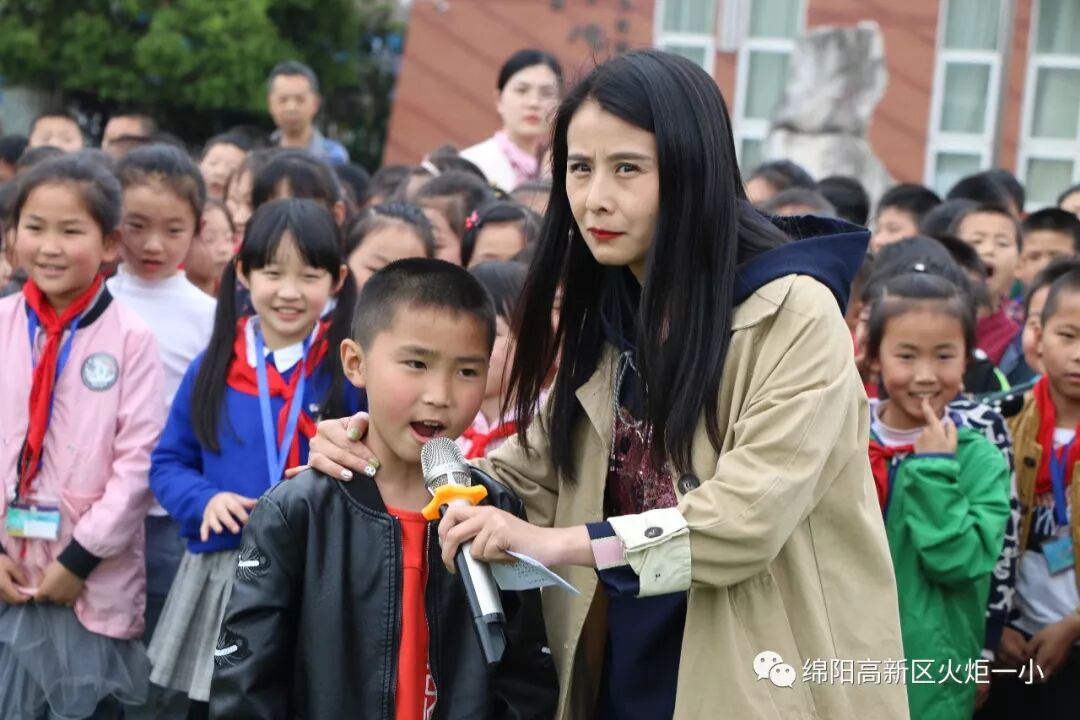 【火一动态】安全校园 幸福成长——特巡警七大队校园安全知识走进火炬一小