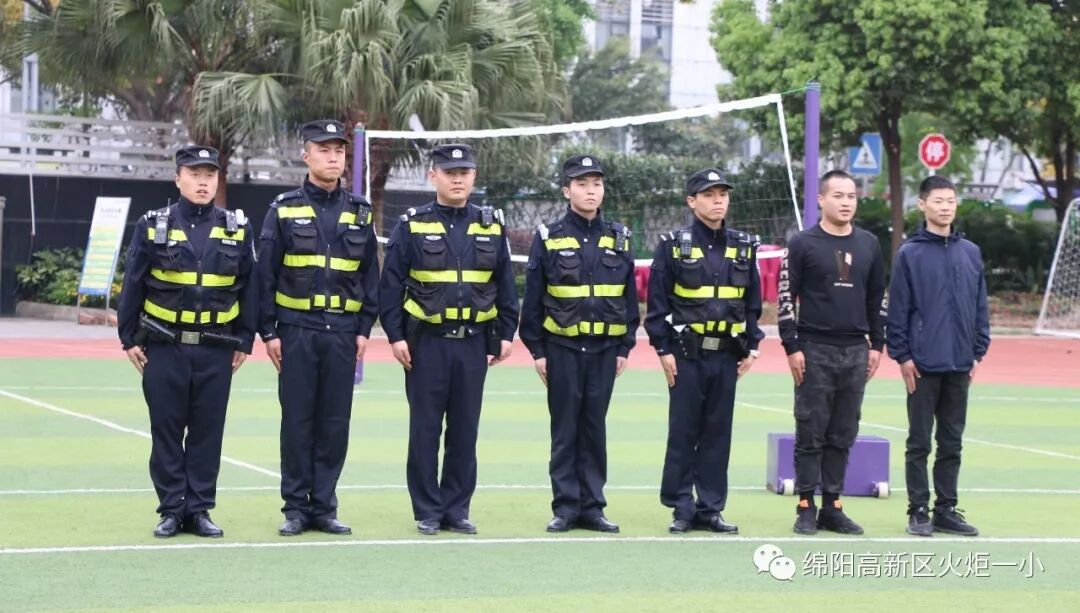 【火一动态】安全校园 幸福成长——特巡警七大队校园安全知识走进火炬一小
