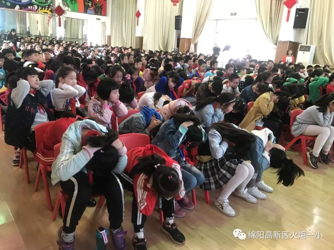 【火一动态】安全校园 幸福成长——特巡警七大队校园安全知识走进火炬一小
