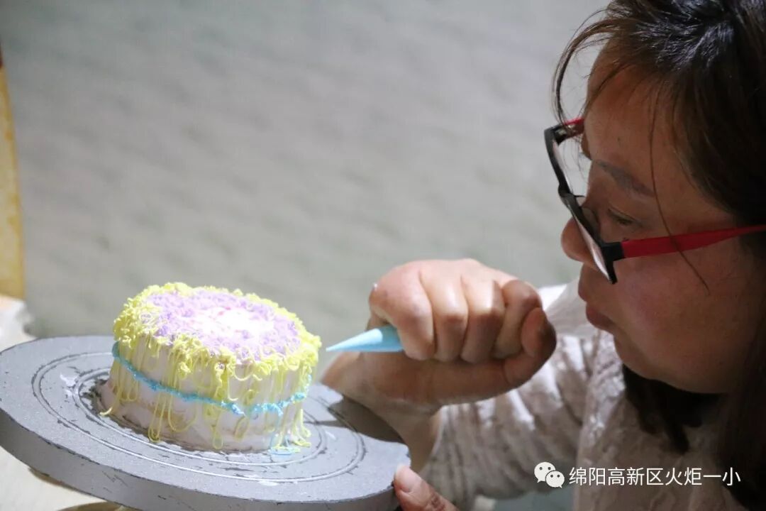 【火一班主任节】烘享幸福,焙感快乐 ——班主任户外拓展活动