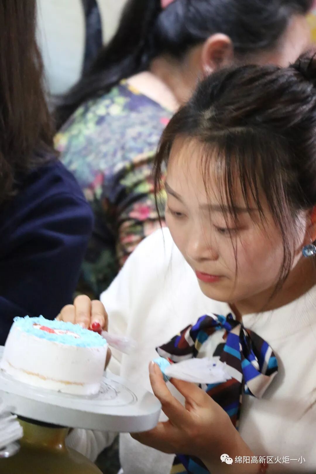 【火一班主任节】烘享幸福,焙感快乐 ——班主任户外拓展活动