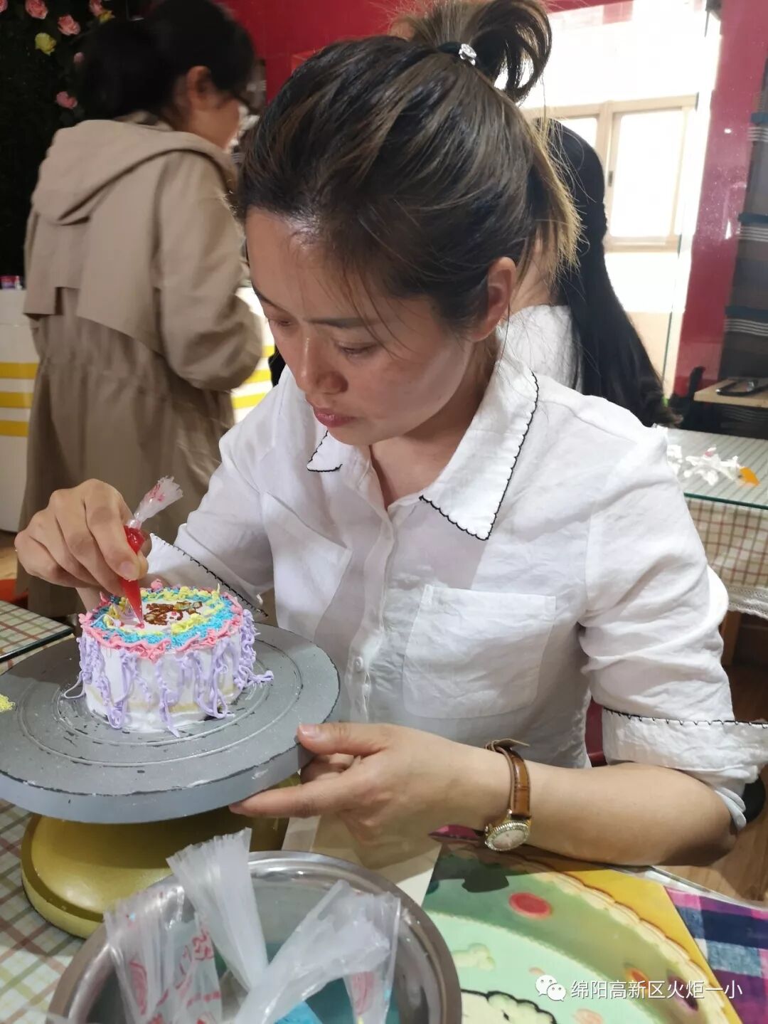 【火一班主任节】烘享幸福,焙感快乐 ——班主任户外拓展活动