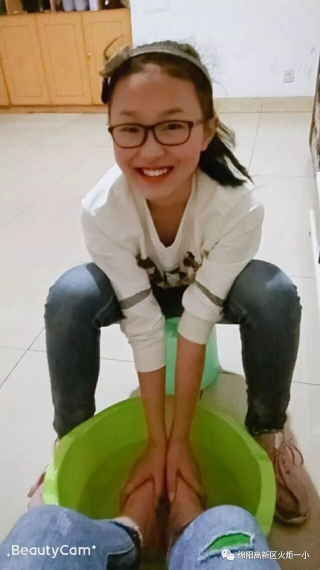 【火一动态】亲爱的妈妈，我爱您——火炬一小母亲节感恩活动